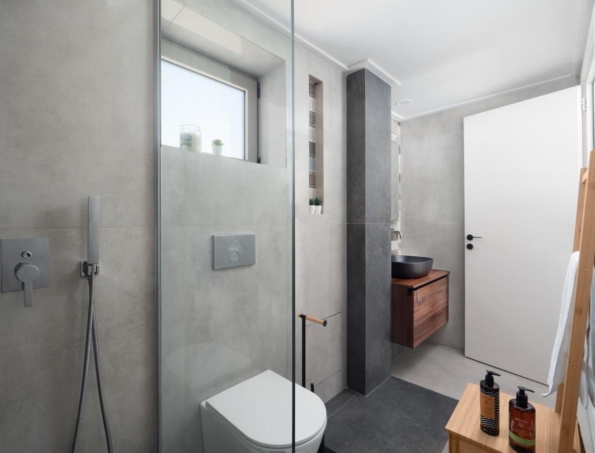 The H Experience - Stylish 2Bd Apt With Balcony In Heraklion Center מראה חיצוני תמונה